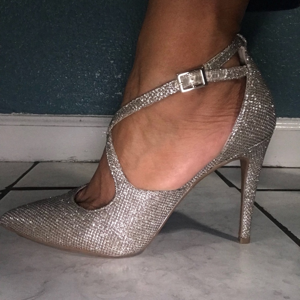 NWOT- MARC FISHER silver /gold shiny glitter